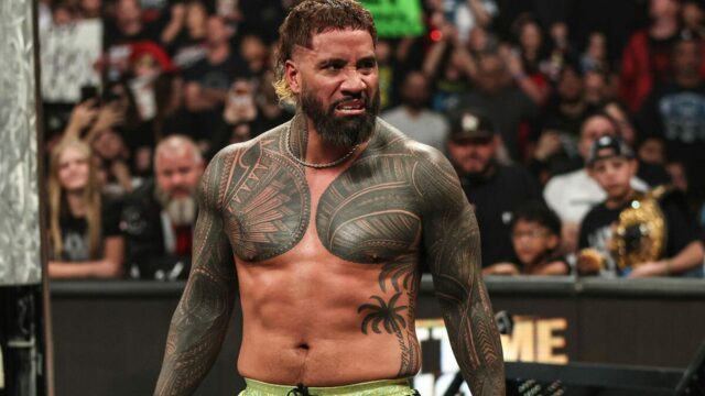 Jey Uso mení názov populárneho ťahu po tom, čo ho vypočúvali, či sa stretáva s členom The Vision
