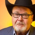 Jim Ross popiera obvinenia z rasizmu, člen Siene slávy WWE ho zavolal na „lacné zábery“