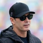 Jimmie Johnson vzdáva hold Rickovi Otisovi Hodgesovi po jeho smrti