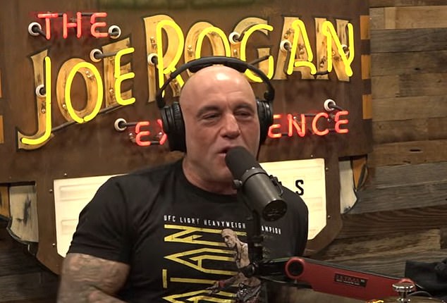 Joe Rogan zaútočil za komentár „pretty girl“ o šampiónke Dakote Joe Rogan privítal Dakotu Ditchevovú v nedávnej epizóde podcastu so Shaneom Gillisom
