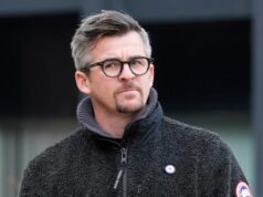 Joey Barton ušetril väzenie za vyčíňanie ‚Fred a Rose West‘ na Eni Aluko a Lucy Ward Joey Barton ušetril väzenie za vyčíňanie 'Fred a Rose West' na Eni Aluko a Lucy Ward