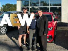 John Cena Sr. odhaľuje, že najvyššia hviezda AEW zvažovala odstúpenie od wrestlingu pred podpisom zmluvy s WWE John Cena Sr. odhaľuje, že najvyššia hviezda AEW zvažovala odstúpenie od wrestlingu pred podpisom zmluvy s WWE