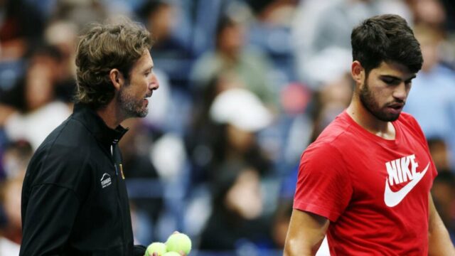 Juan Carlos Ferrero sa údajne pohádal s otcom Carlosa Alcaraza

