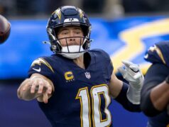 Justin Herbert si nezahrá vo finále základnej časti Chargers Justin Herbert si nezahrá vo finále základnej časti Chargers