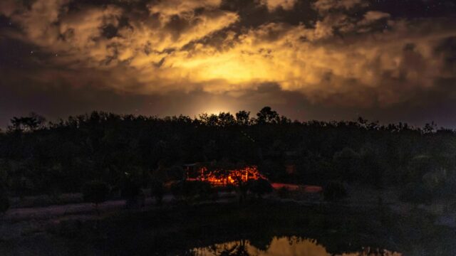 Kambodža tvrdí, že Thajsko zbombardovalo centrum kasín na hranici, bez Kambodža tvrdí, že Thajsko zbombardovalo centrum kasín na hranici, bez prímeria v nedohľadne | Správy o konflikte