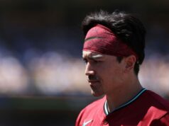 Kapitán Diamondbacks víta Corbina Carrolla a prirovnáva ho k legendárnemu útočníkovi Red Sox logo pochodového šialenstva