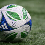 Kapitán Manchestru United utrpel v zápase zranenie nohy