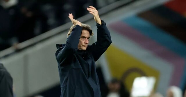 Každé slovo, ktoré Thomas Frank povedal na najnovšie Dominic Solanke Thomas Frank tlieska fanúšikom po víťazstve v zápase Ligy majstrov medzi Tottenhamom Hotspur a Slaviou Praha