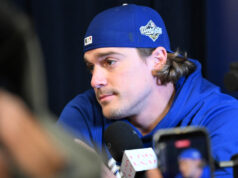 Kike Hernandez odhaľuje svoju rolu v tom, že Dodgers podpísal zmluvu s Edwinom Diazom za 69 miliónov dolárov logo pochodového šialenstva