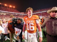 Kirk Herbstreit vysvetľuje, prečo si Arch Manning vyslúžil najvyššie ocenenie od CFB logo pochodového šialenstva