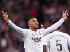 Koľko gólov potrebuje Mbappé, aby prekonal rekord Cristiana Ronalda v kalendárnom roku Realu Madrid? Koľko gólov potrebuje Mbappé, aby prekonal rekord Cristiana Ronalda v kalendárnom roku Realu Madrid?