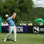 Gary Players pózuje s Kristofferom Reitanom na Nedbank Golf Challenge (Zdroj obrázka: Getty)