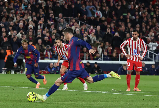 📸 Kométa na Camp Nou: hviezda Barçy vysiela Sergio Ramos
