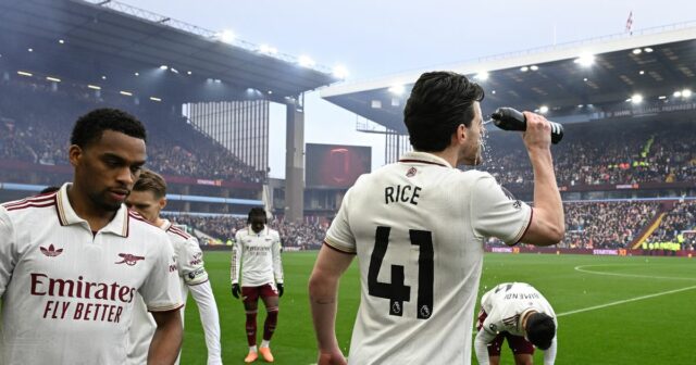 Kompletná zostava Arsenalu bola odhalená pre Wolves, keď sa ozvali Declan Rice a Jurrien Timber čelia neskorým testom kondície, aby sa dostali do zostavy Arsenalu na zápas Premier League proti Wolves.