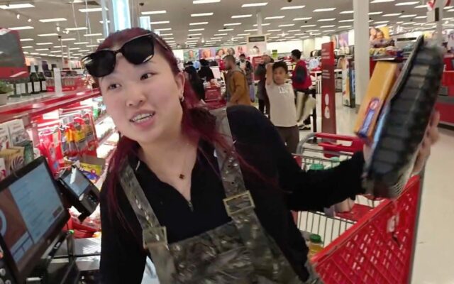 Kontroverzná streamerka Nina Lin obvinená z krádeže počas priameho prenosu
