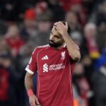 Kráľ Kop Mo Salah si vytiahol trón spod seba a padol na tvár