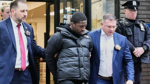 Krisa Boyda zatkli podozrivého zo streľby Krisa Boyda zatkli podozrivého zo streľby