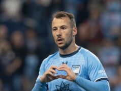 Kultový hrdina Premier League sa po prestupe do Man City stále nachádza na 39 očiach ako ďalší míľnik Adam Le Fondre stále hrá aj napriek tomu, že má začiatkom tohto mesiaca 39 rokov