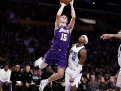 Lakers‘ Austin Reaves vynechá aspoň týždeň pre napätie lýtok Lakers' Austin Reaves vynechá aspoň týždeň pre napätie lýtok