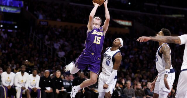 Lakers' Austin Reaves vynechá aspoň týždeň pre napätie lýtok Lakers' Austin Reaves vynechá aspoň týždeň pre napätie lýtok