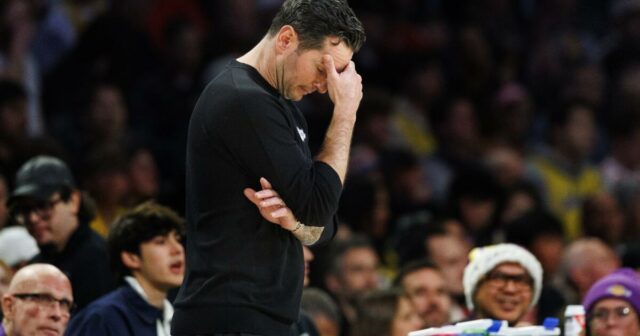 Lakers takeaways: Pistons dominujú farby, Lakers uzatvárajú pod 0,500 december
