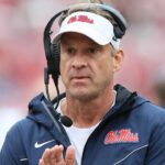 Lane Kiffin uverejnil záhadnú správu po tom, čo prevzal prácu LSU