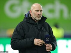 Lawrence Dallaglio čelí finančnému krachu: Skrachovaná anglická rugbyová legenda dostala účet vo výške 500 000 libier uprostred rozvodovej bitky a musela predať svoj dom Anglická legenda Lawrence Dallaglio čelí finančnému krachu po tom, čo dostal účet vo výške 500 000 libier