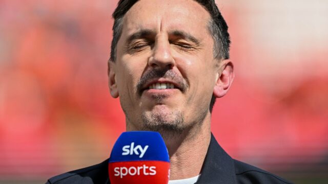 Legenda Man Utd Neville označil Giggsovho brata za „neznesiteľného muža“ cez radu Amorima
