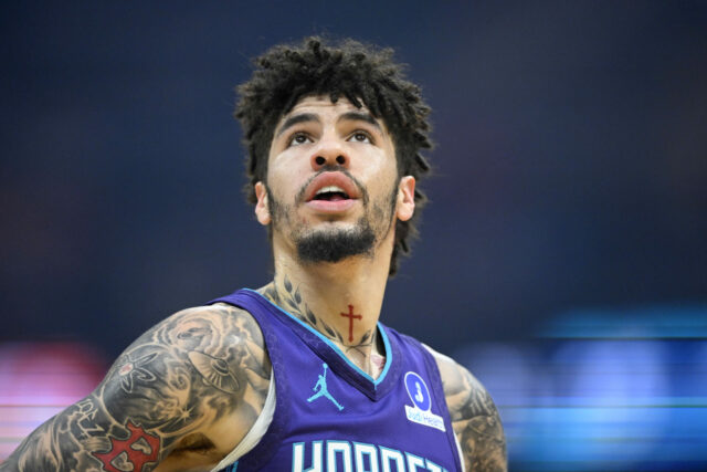 Legenda NBA Isiah Thomas bol na mieste, aby brutálne spochybnil logo pochodového šialenstva