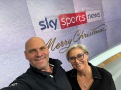 Legendárna moderátorka Sky Sports News končí po odpracovaní poslednej zmeny na Štedrý deň – po 27 rokoch ako „prvá dáma“ tohto kanála Clare Tomlinson odpísala svoju poslednú zmenu v Sky Sports News s partnerom Carlom Rumneym