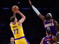 Legendy Lakers James Worthy a Robert Horry po prehre so Suns neváhajú poukázať na hlavnú chybu Luku Doncica logo pochodového šialenstva