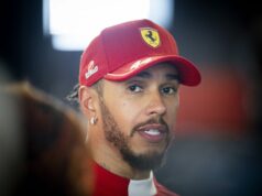 Lewis Hamilton zdieľa inšpiratívnu správu pre svoj tím Denver Broncos po prehre v NFL s Jacksonville Jaguars Snímanie obrazovky príbehu Lewisa Hamiltona na Instagrame (cez Instagram/@lewishamilton)