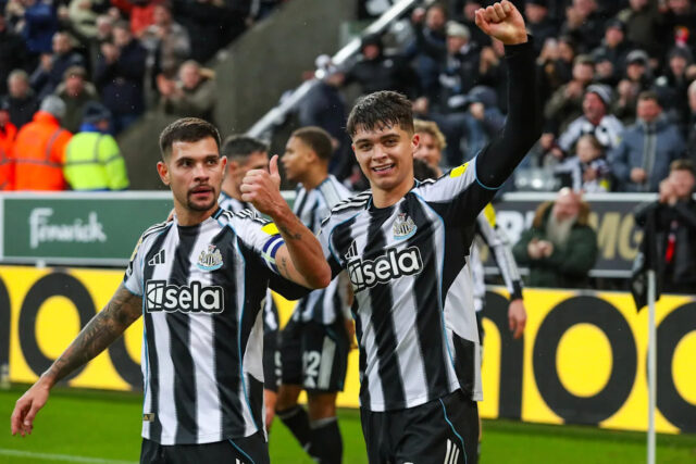 Lewis Miley útočí neskoro ako Newcastle na hrane Fulhamu vo Download app from appStore