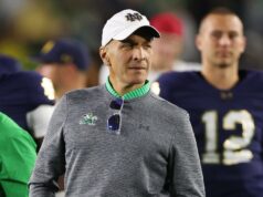 Lídri Notre Dame sú zbabelí za to, že ustúpili z rivality USC Lídri Notre Dame sú zbabelí za to, že ustúpili z rivality USC