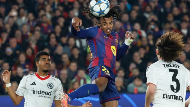 Liga majstrov 2025-26: Kounde skóroval dvakrát, keď Barcelona porazila Frankfurt Liga majstrov 2025-26: Kounde skóroval dvakrát, keď Barcelona porazila Frankfurt 2:1