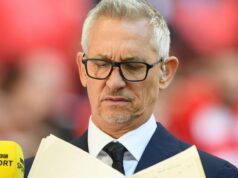 Lineker odpálil absurdnú správu o „pomste“ o pláne 5 miliárd libier priniesť „bolesť“ na BBC štvorslovnou odpoveďou Lineker odpálil absurdnú správu o „pomste“ o pláne 5 miliárd libier priniesť „bolesť“ na BBC štvorslovnou odpoveďou