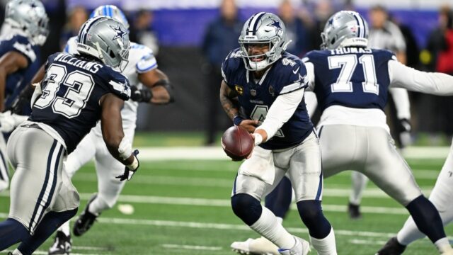 Lions porazili Cowboys 44:30, posilnili nádeje NFC na play-off vo štvrtok večer
