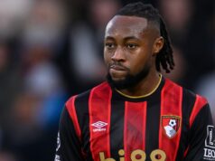 Liverpool dal Antoineovi Semenyovi prestupový impulz vďaka situácii Mo Salaha a tvrdej konkurencii Antoine Semenyo z Bournemouthu