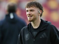 Liverpool dostal pokyn odvolať Harveyho Elliotta po mizernej sezóne vo Ville | Futbal | Šport Liverpool dostal pokyn odvolať Harveyho Elliotta po mizernej sezóne vo Ville | Futbal | Šport