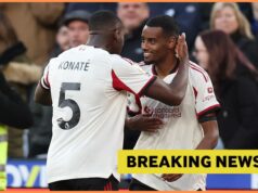 Liverpool je pripravený rozhodnúť o zmluve s Ibrahimom Konatem Ibrahima Konate reaguje počas prehry Liverpoolu proti Nottinghamu Forest