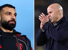 Liverpool po výbušnom rozhovore požaduje verejné ospravedlnenie od Mohameda Salaha Mohamed Salah a Alexander Isak z Liverpoolu na lavičke počas zápasu Premier League medzi Leedsom United a Liverpoolom na Elland Road na...