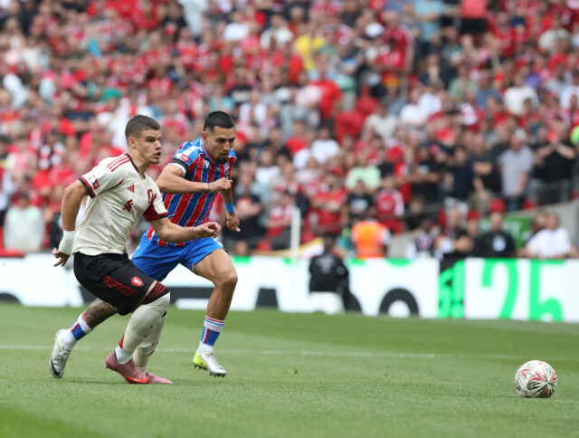 Liverpool prekvapivo povedal, aby podpísal obrancu Premier League Liverpool prekvapivo povedal, aby podpísal obrancu Premier League