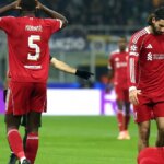 Ibrahima Konate reaguje po výzve na Andyho Robertsona počas Interu Miláno vs Liverpool