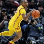 Londynn Jones zaznamenala kariérne maximum 28 bodov, keď ženy z USC porazili Cal Poly