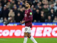 Lucas Paqueta z West Ham United kritizuje FA po červenej karte za nedostatočnú podporu počas vyšetrovania. Lucas Paqueta z West Ham United kritizuje FA po červenej karte za nedostatočnú podporu počas vyšetrovania.