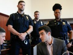 Luigi Mangione sa objaví pred súdom, keď sa právnici snažia zabrániť dôkazom na súde | Kriminálne správy Luigi Mangione sa objaví pred súdom, keď sa právnici snažia zabrániť dôkazom na súde | Kriminálne správy