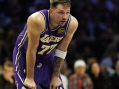 Luka Doncic daruje hráčom a zamestnancom Lakers viac ako 100 e-bicyklov Luka Doncic daruje hráčom a zamestnancom Lakers viac ako 100 e-bicyklov