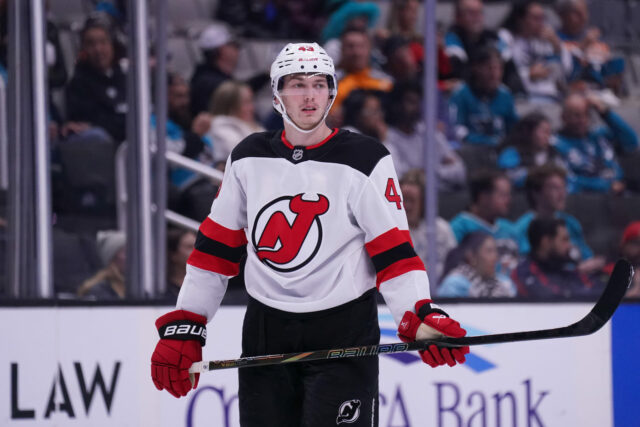 Luke Hughes dáva najavo svoje pocity ohľadom šokujúceho obchodu Quinna Hughesa s Wildom cez NJ Devils
