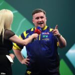 Luke Littler zaútočil na fanúšikov Ally Pally počas ich pískania a poďakoval im za svoju finančnú odmenu