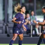 Macario a Shaw skórovali, keď USA porazili Taliansko 2:0 a skončili rok vysoko